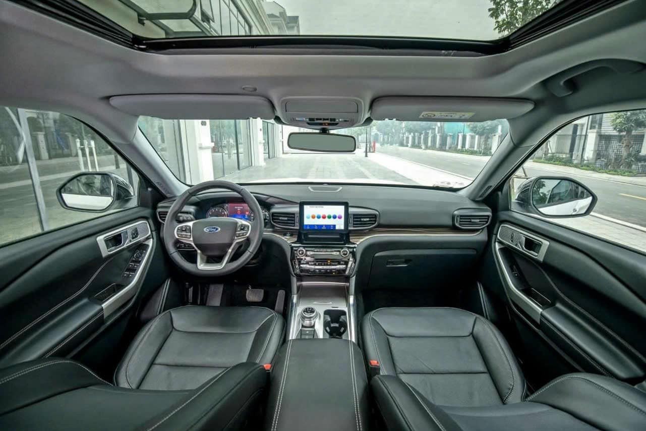Ford Explorer giá sốc lên tới 440 triệu đồng Ford Explorer giá sốc lên tới 440 triệu đồng