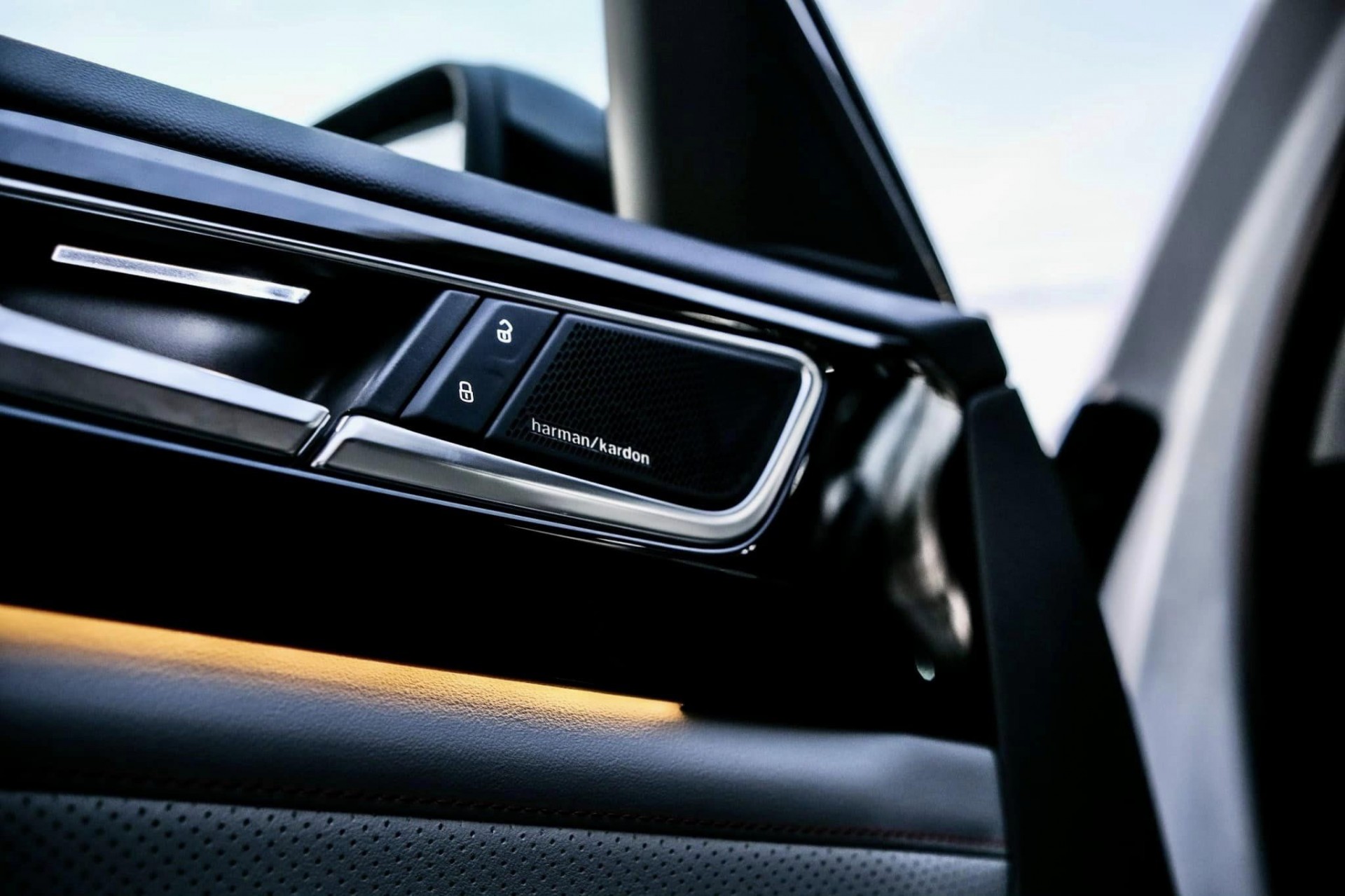 Volkswagen Teramont X về đến đại lý, ngày ra mắt không còn xa