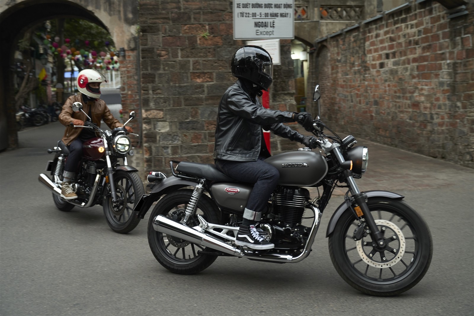Honda CB350 H’ness với kiểu dáng cổ điển có mặt tại Việt Nam Honda CB350 H’ness với kiểu dáng cổ điển có mặt tại Việt Nam