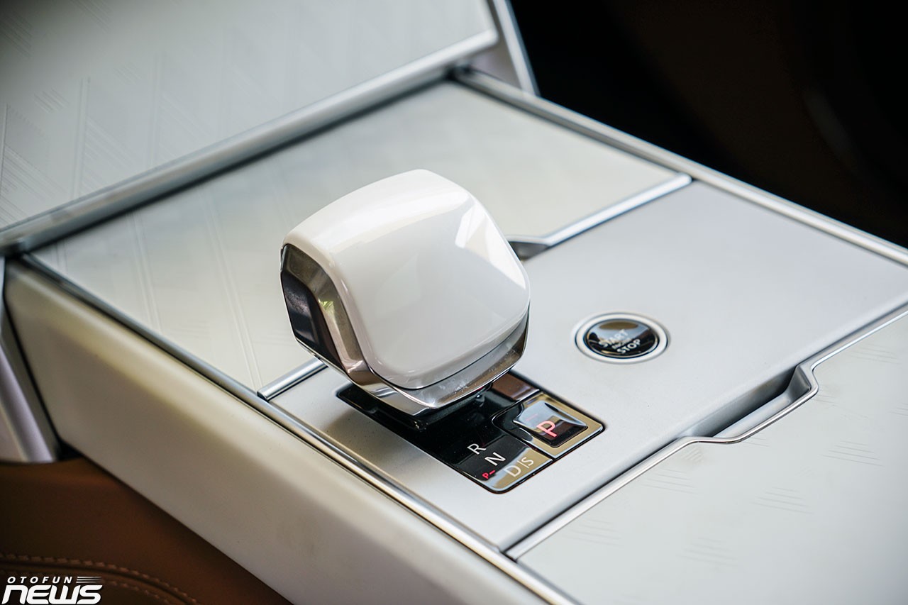 Cận cảnh Range Rover SV 2024: SUV dành cho giới thượng lưu Cận cảnh Range Rover SV 2024: SUV dành cho giới thượng lưu