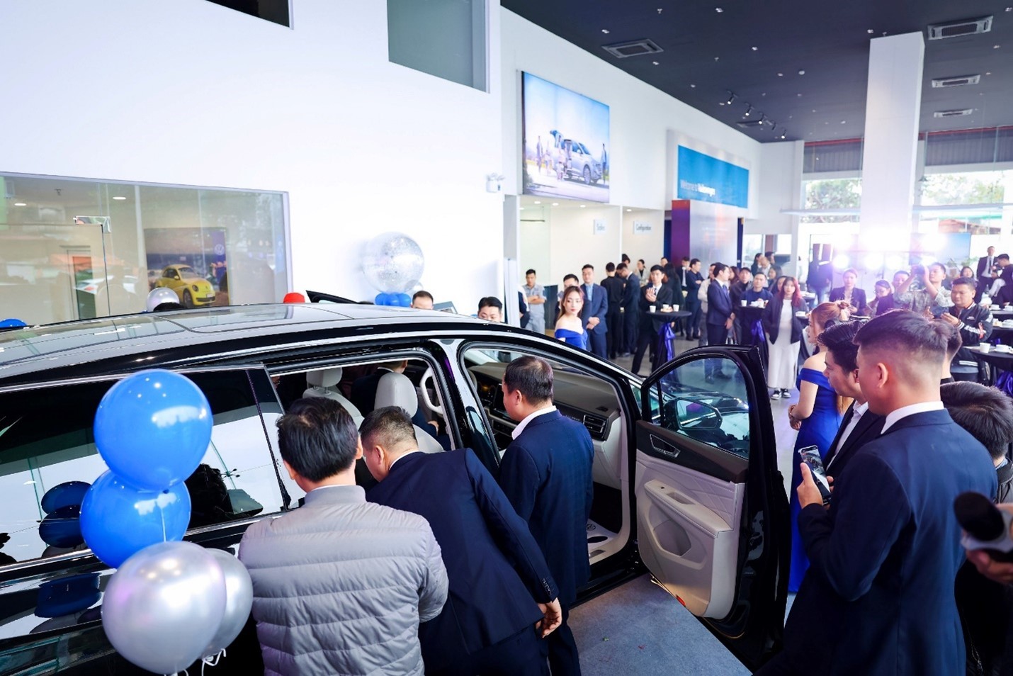 Volkswagen Viloran vừa ra mắt đã cháy hàng tại đại lý Volkswagen Viloran vừa ra mắt đã cháy hàng tại đại lý