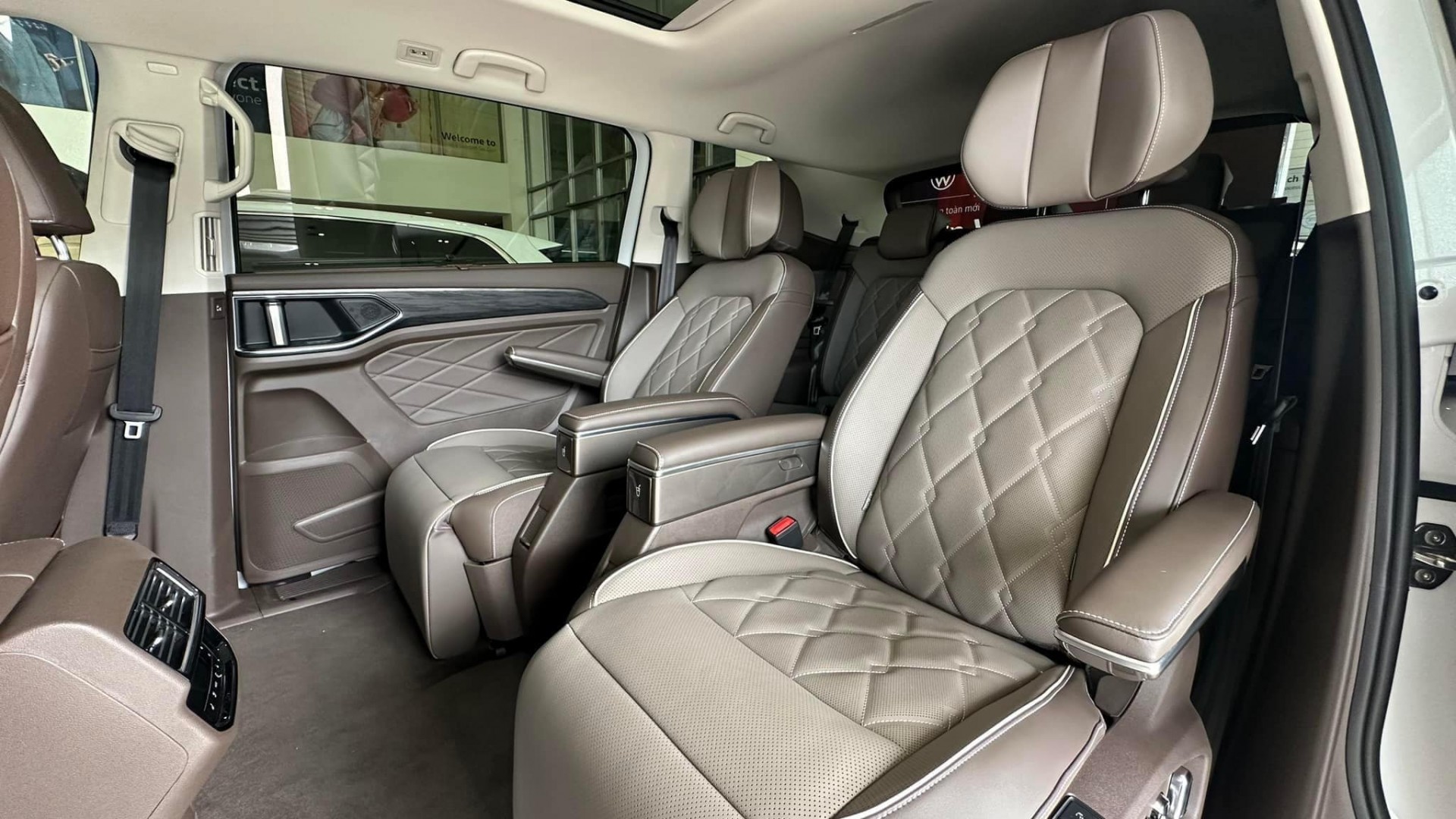 Volkswagen Viloran vừa ra mắt đã cháy hàng tại đại lý Volkswagen Viloran vừa ra mắt đã cháy hàng tại đại lý