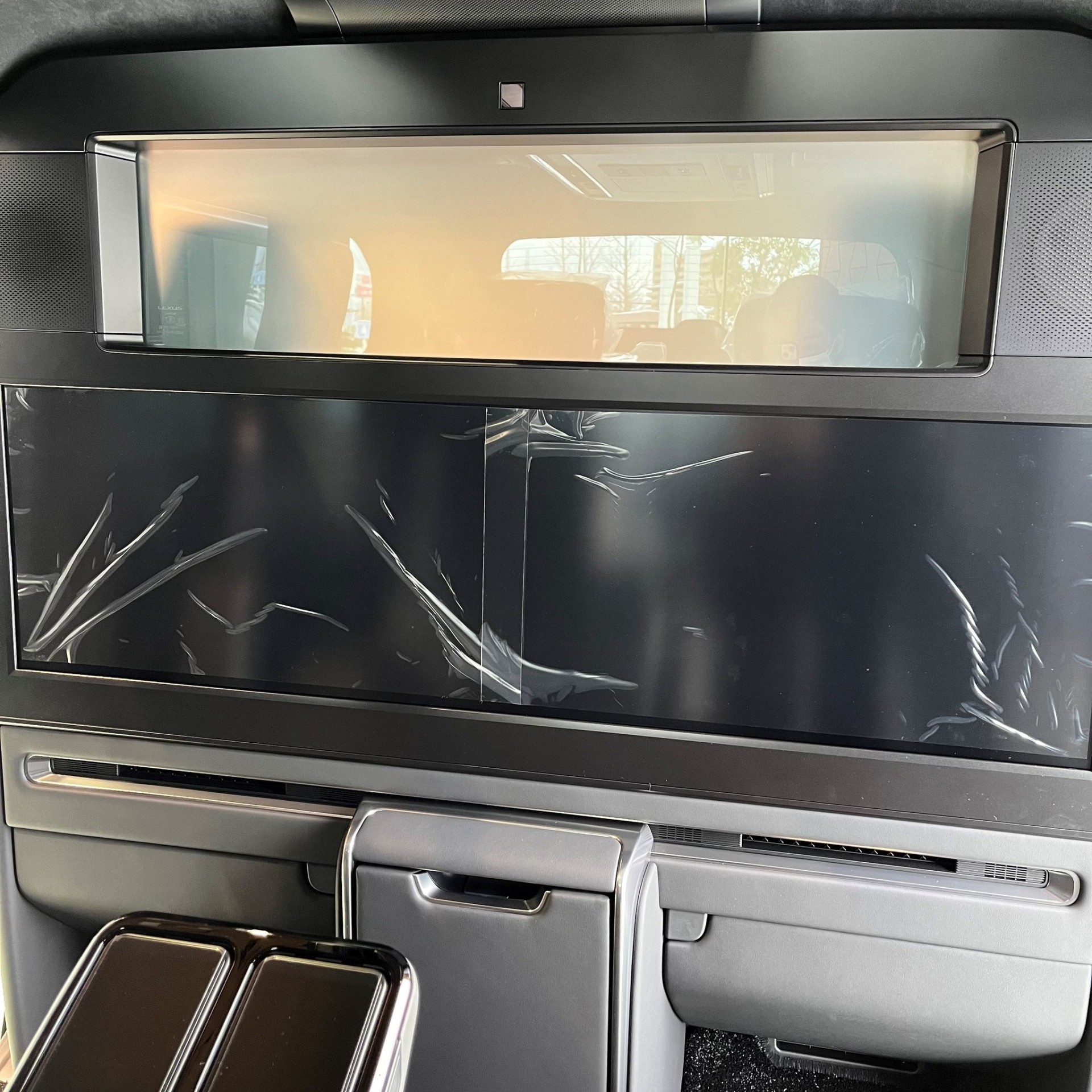 Lexus LM 500h 2024 nhận đặt cọc tại Việt Nam Lexus LM 500h 2024 nhận đặt cọc tại Việt Nam