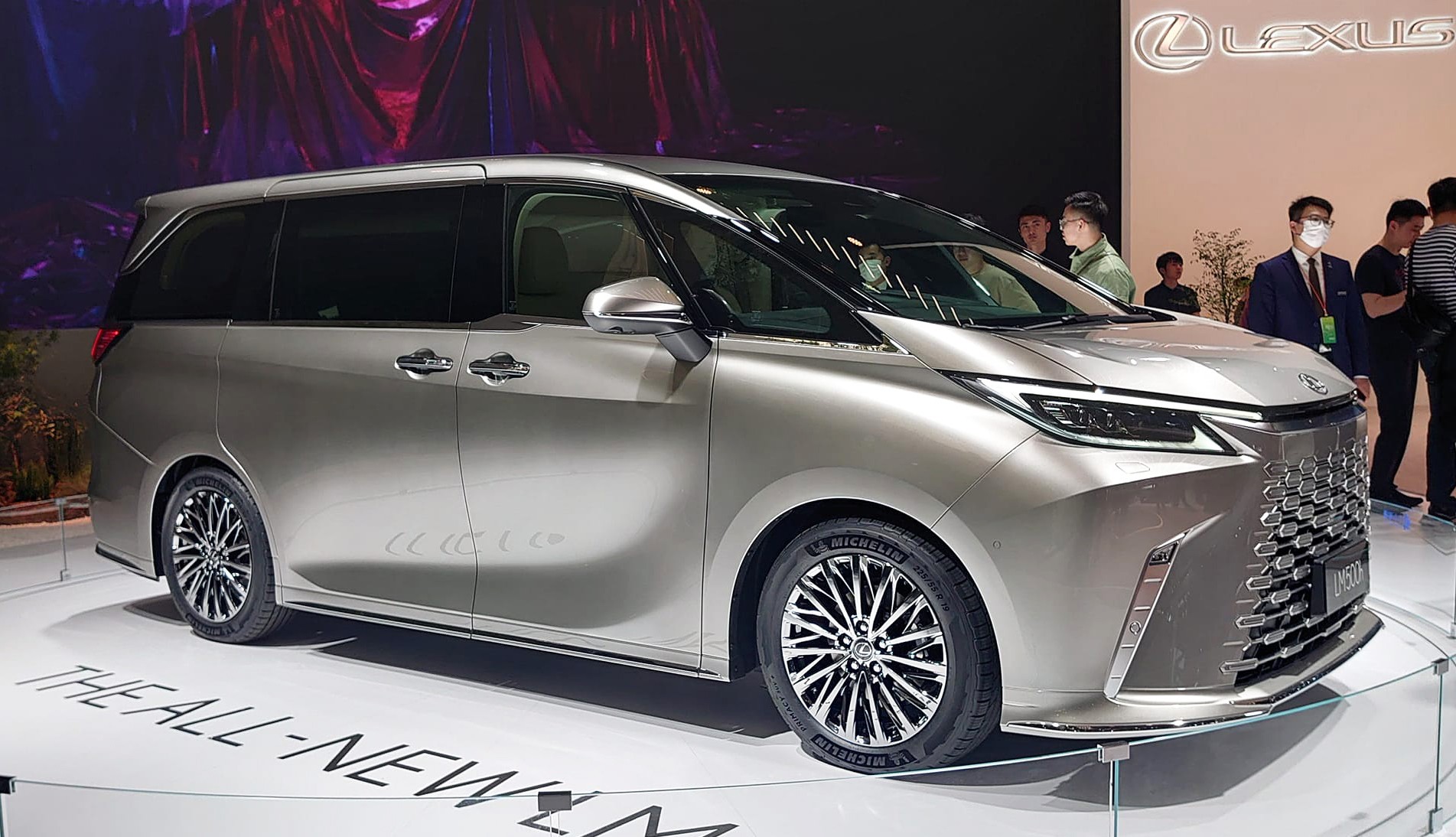 Lexus LM 500h 2024 nhận đặt cọc tại Việt Nam Lexus LM 500h 2024 nhận đặt cọc tại Việt Nam