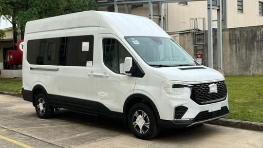 Ford Transit 2024 đã về nhà máy Việt Nam