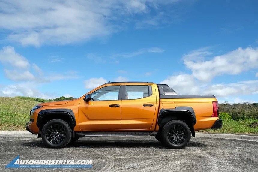 Mitsubishi Triton 2024 ra mắt tại Philippines, gần ngày về Việt Nam Mitsubishi Triton 2024 ra mắt tại Philippines, gần ngày về Việt Nam