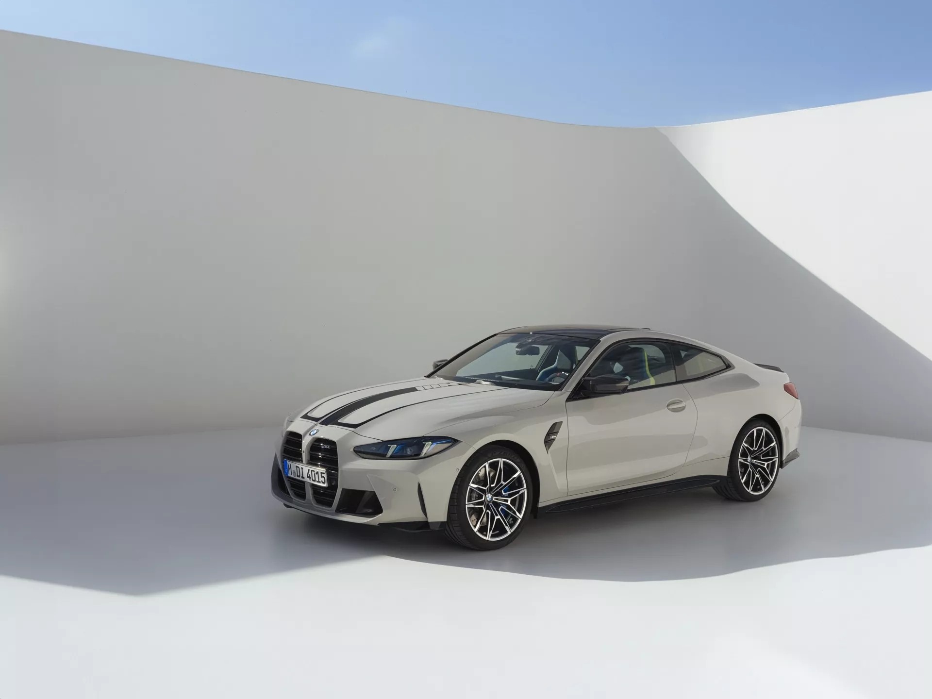 BMW M4 2025 ra mắt, nâng cấp nội thất và tăng thêm mã lực