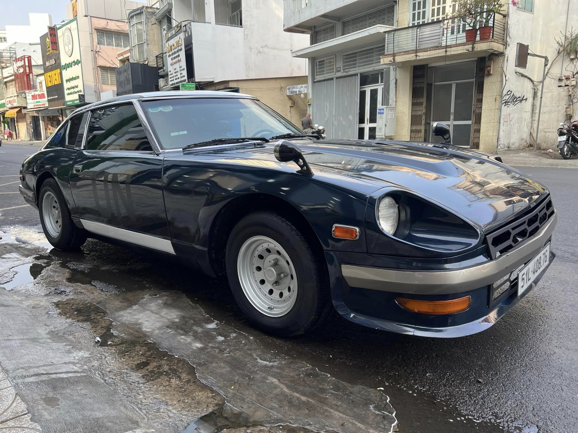 Cận cảnh Datsun 280ZX hơn 40 tuổi của ông Đặng Lê Nguyên Vũ Cận cảnh Datsun 280ZX hơn 40 tuổi của ông Đặng Lê Nguyên Vũ