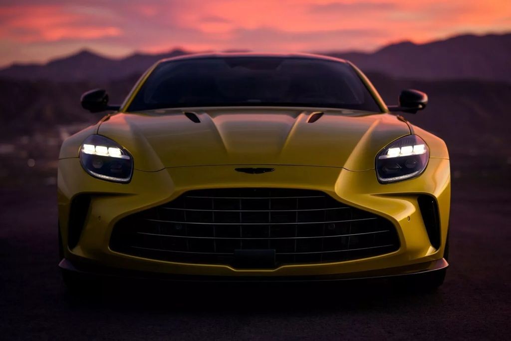 Aston Martin Vantage 2025: Chiếc xe thể thao tập trung vào người lái nhất từ trước đến nay