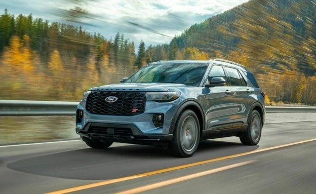 Cận cảnh Ford Explorer 2025 vừa ra mắt, có thêm tính năng lái bán tự động Cận cảnh Ford Explorer 2025 vừa ra mắt, có thêm tính năng lái bán tự động