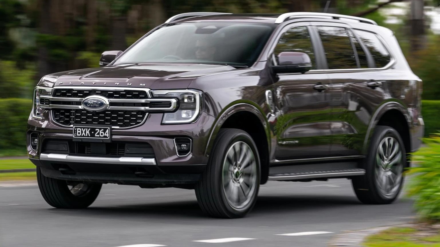 Rộ tin Ford Everest Platinum động cơ V6 3.0L về Việt Nam tháng sau