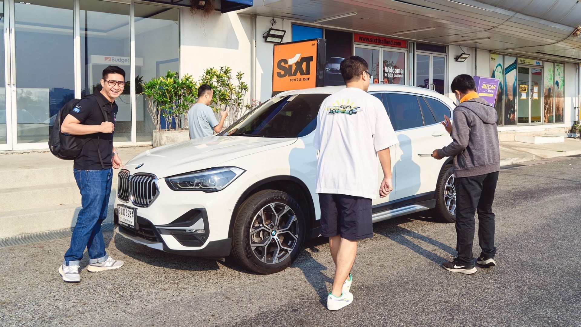 Kinh nghiệm thuê BMW tự lái tại Bangkok Thái Lan Kinh nghiệm thuê BMW tự lái tại Bangkok Thái Lan