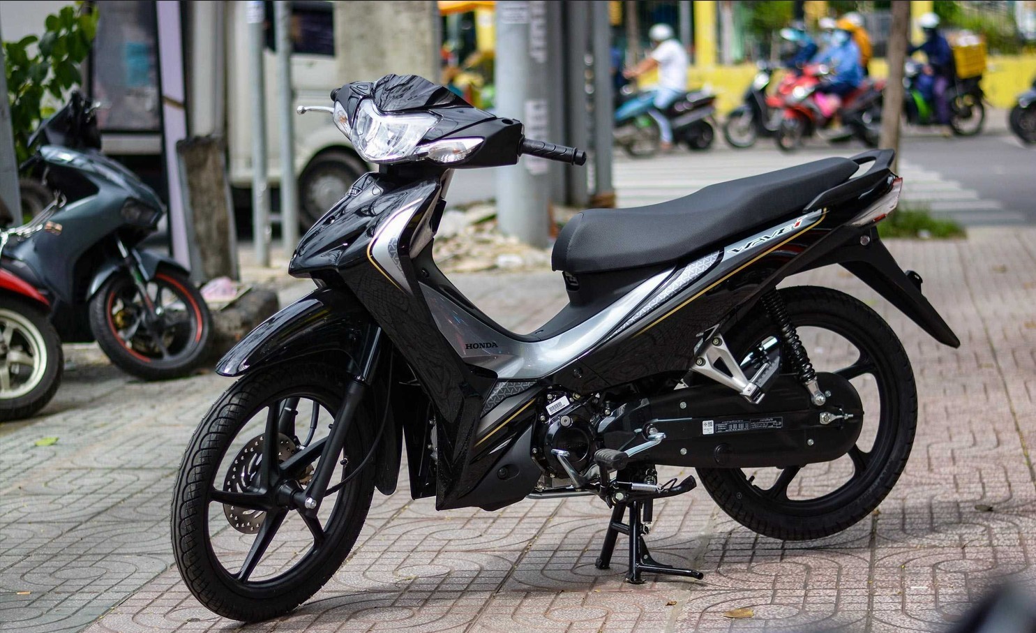 Honda Wave 110 nhập Thái giảm giá 17 triệu Honda Wave 110 nhập Thái giảm giá 17 triệu