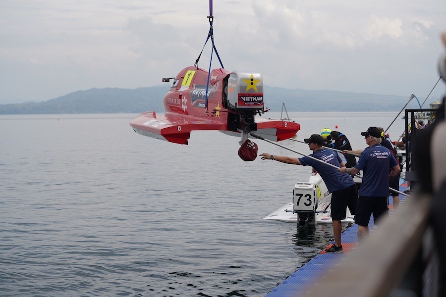 Đội đua F1 H2O Bình Định-Việt Nam đứng nhất sau chặng mở màn mùa giải 2024