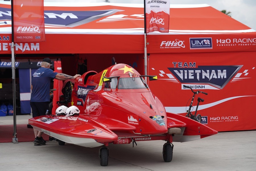 Đội đua F1 H2O Bình Định-Việt Nam đứng nhất sau chặng mở màn mùa giải 2024