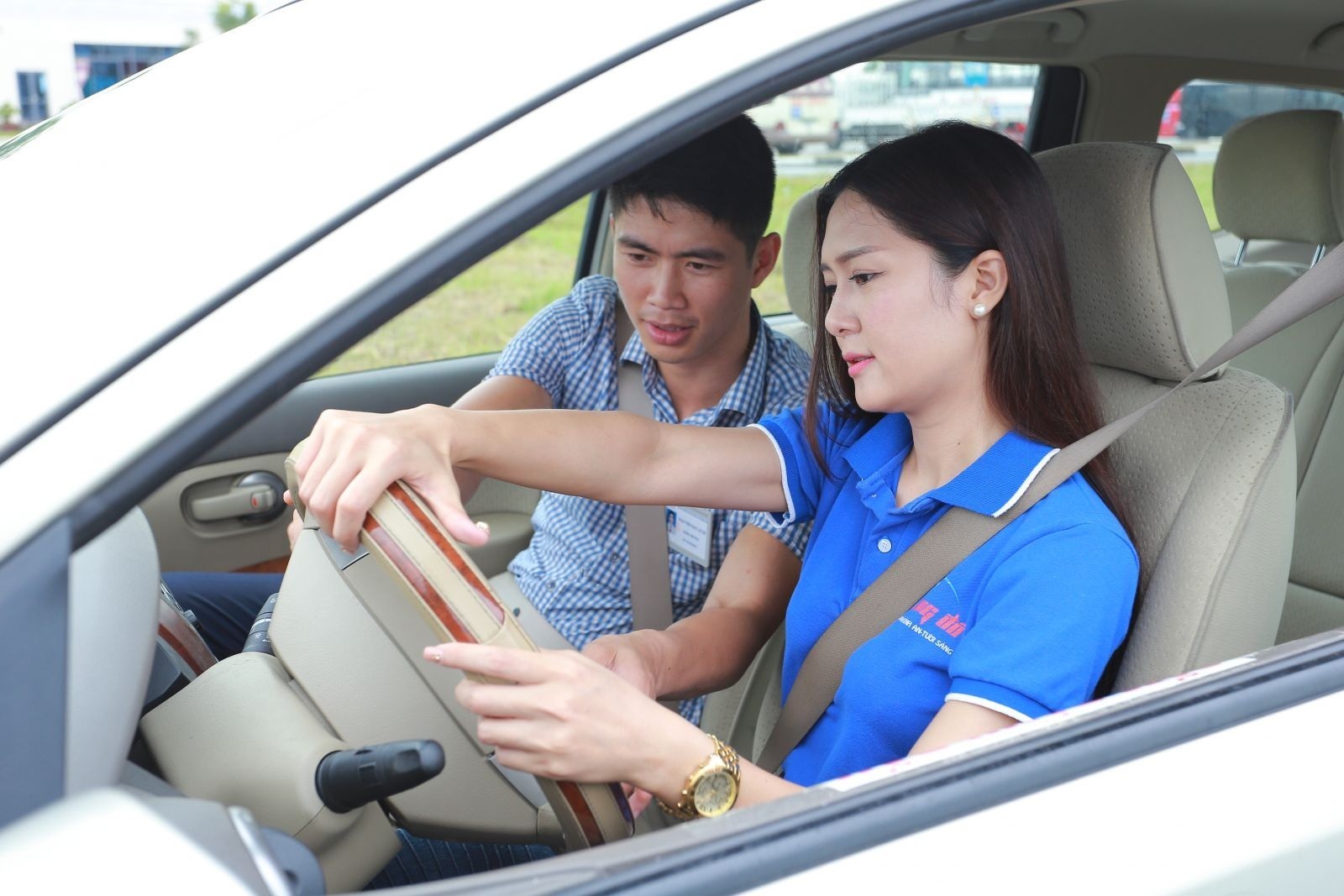 Kinh nghiệm lái xe ô tô số tự động Các thao tác phải thực hiện trước khi xe khởi động sẽ có trong buổi đầu tiên thực hành lái xe