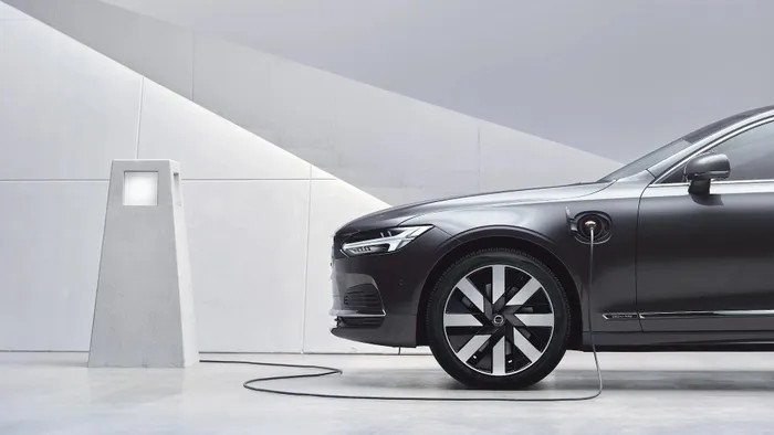 Đại lý nhận cọc Volvo S90 Recharge Ultimate, báo giá khoảng 2,9 tỷ đồng Đại lý nhận cọc Volvo S90 Recharge Ultimate, báo giá khoảng 2,9 tỷ đồng