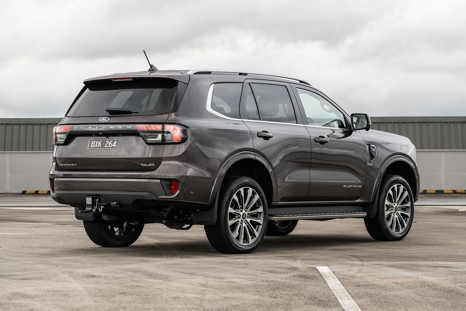 Ford Everest Platinum 2024 ra mắt tại Thái Lan, với trang bị mà người dùng Việt 'thèm cũng chẳng có'' Ford Everest Platinum 2024 ra mắt tại Thái Lan, với trang bị mà người dùng Việt 'thèm cũng chẳng có''
