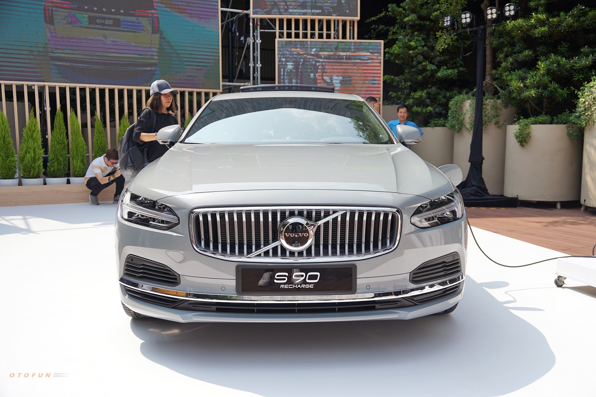 Volvo S90 Recharge ra mắt khách hàng Việt với giá 2,89 tỷ đồng