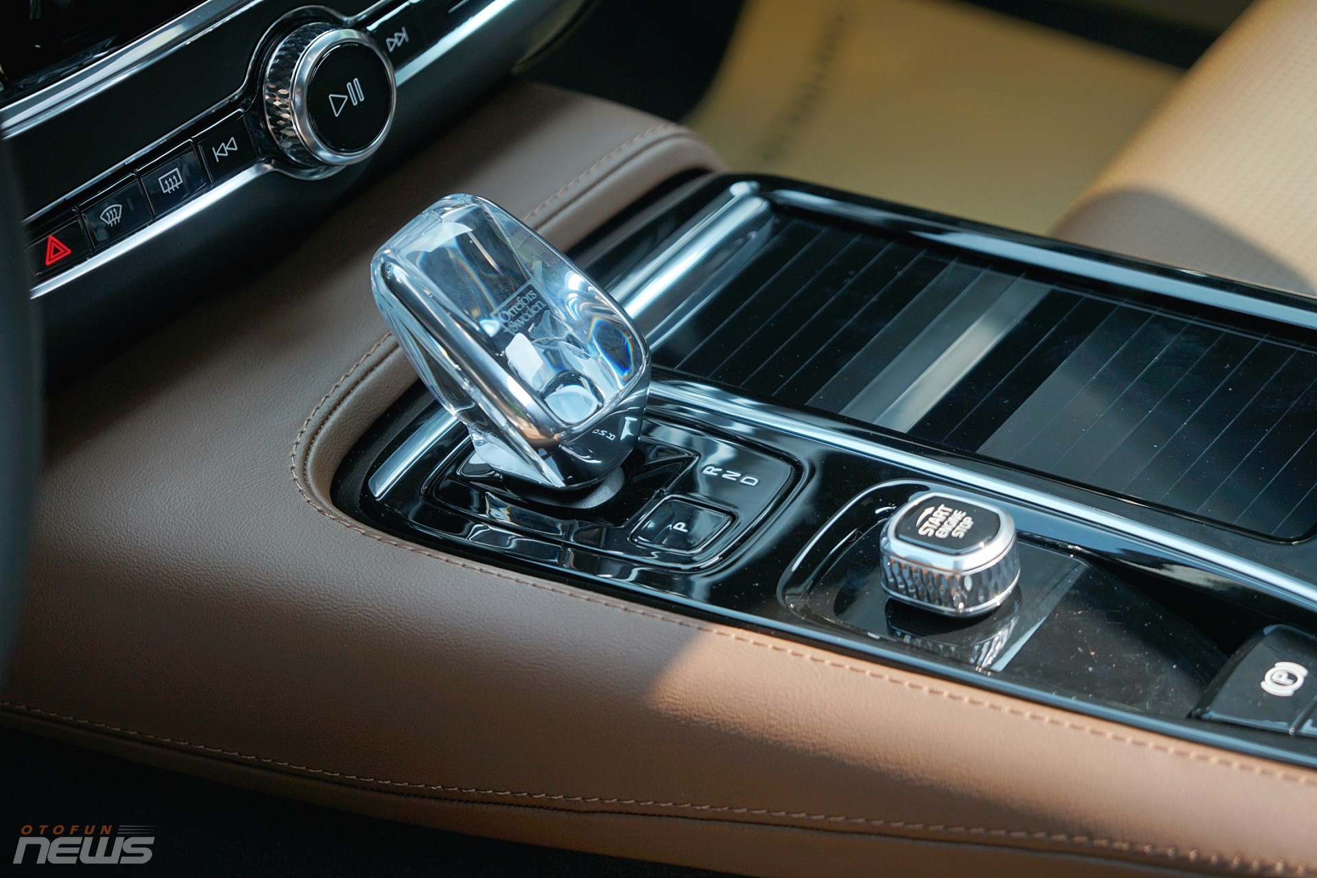 Volvo S90 Recharge ra mắt khách hàng Việt với giá 2,89 tỷ đồng