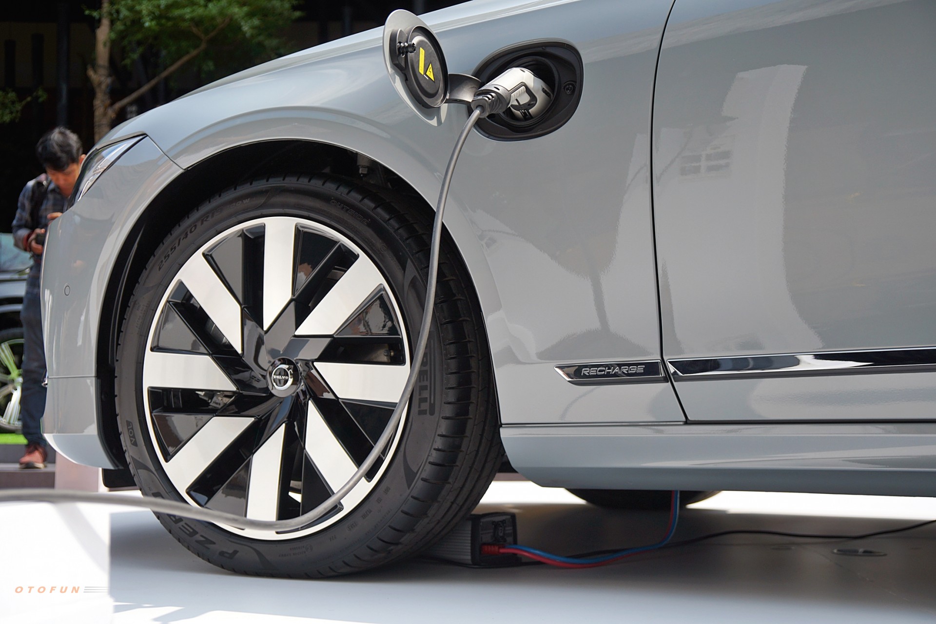 Volvo S90 Recharge ra mắt khách hàng Việt với giá 2,89 tỷ đồng