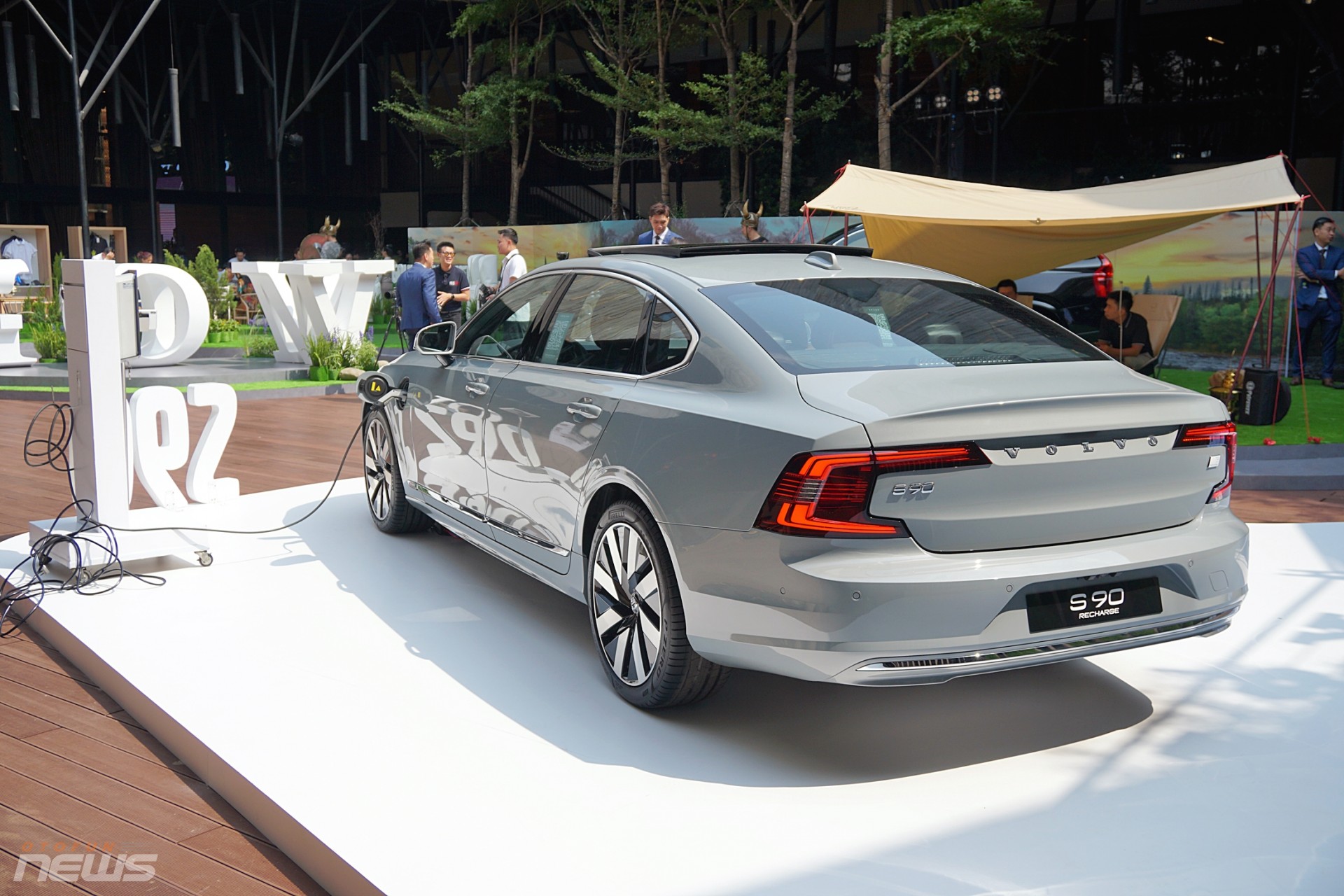 Volvo S90 Recharge ra mắt khách hàng Việt với giá 2,89 tỷ đồng