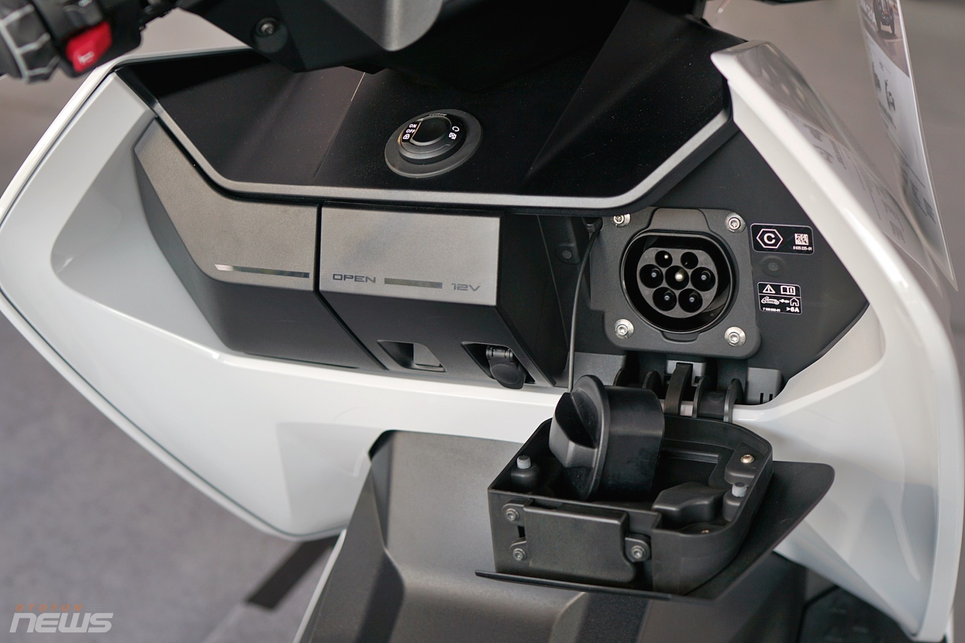 BMW CE04 - Mẫu xe máy điện "sang chảnh" có giá gần 569 triệu đồng