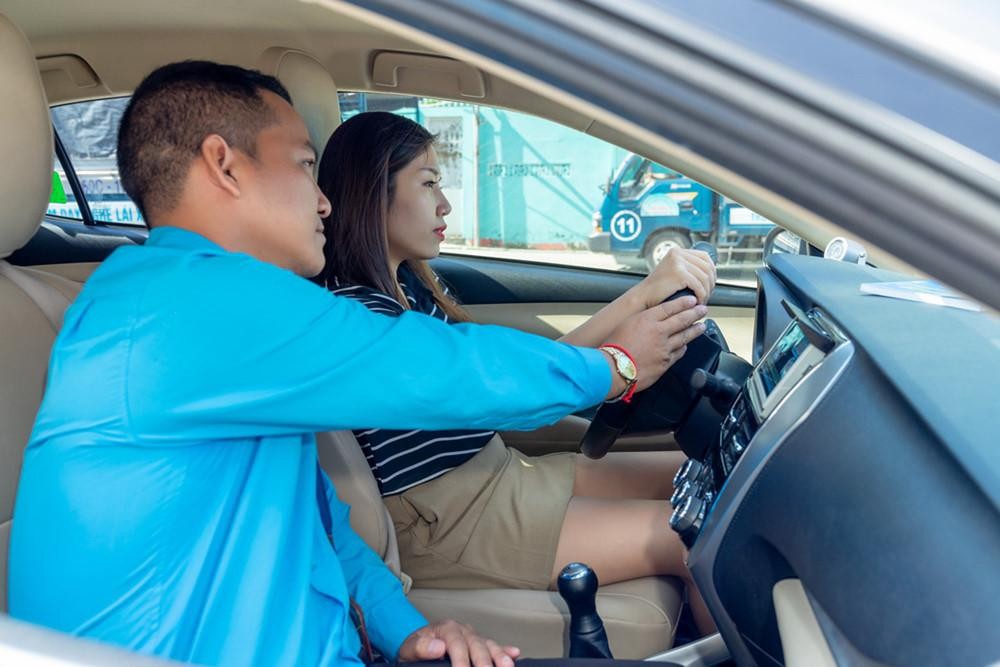 Kinh nghiệm lái ô tô ban đêm sao cho an toàn Kinh nghiệm lái ô tô ban đêm sao cho an toàn