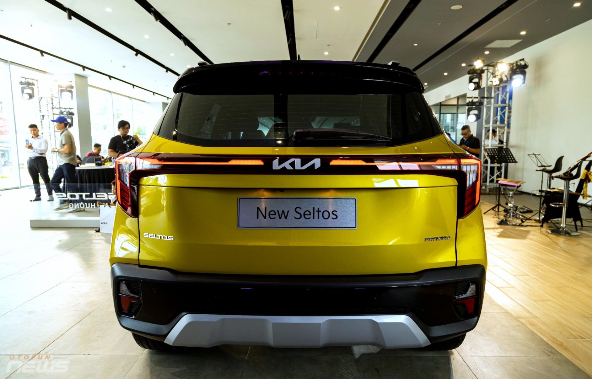 Chi tiết Kia Seltos 1.5 Premium: Những nâng cấp có tương xứng với mức giá tăng hàng chục triệu Chi tiết Kia Seltos 1.5 Premium: Những nâng cấp có tương xứng với mức giá tăng hàng chục triệu