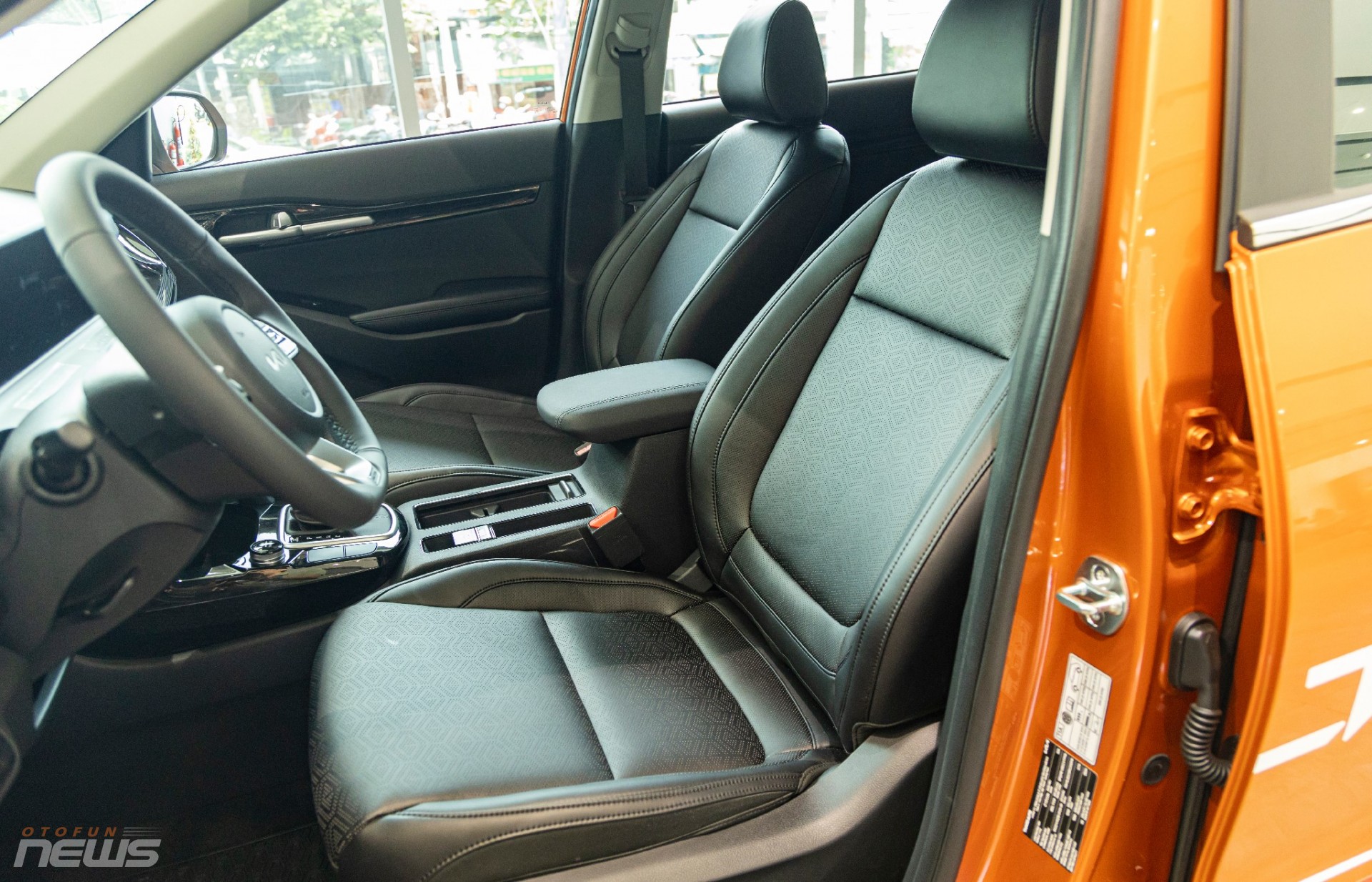 Chi tiết Kia Seltos 1.5 Premium: Những nâng cấp có tương xứng với mức giá tăng hàng chục triệu Chi tiết Kia Seltos 1.5 Premium: Những nâng cấp có tương xứng với mức giá tăng hàng chục triệu