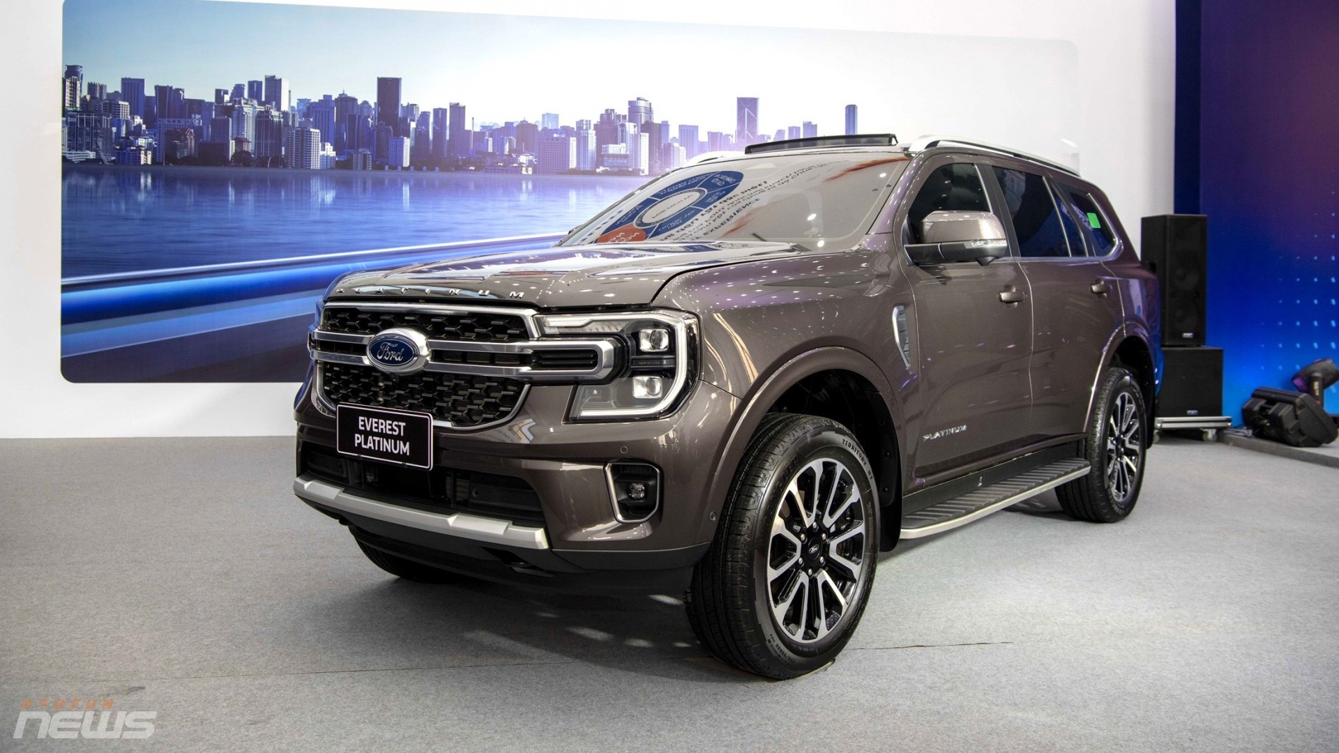Chi tiết những thay đổi nâng giá trị của Ford Everest Platinum và Ranger Stormtrak