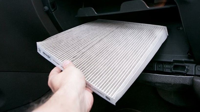 Lọc gió điều hòa ô tô có giặt được không?