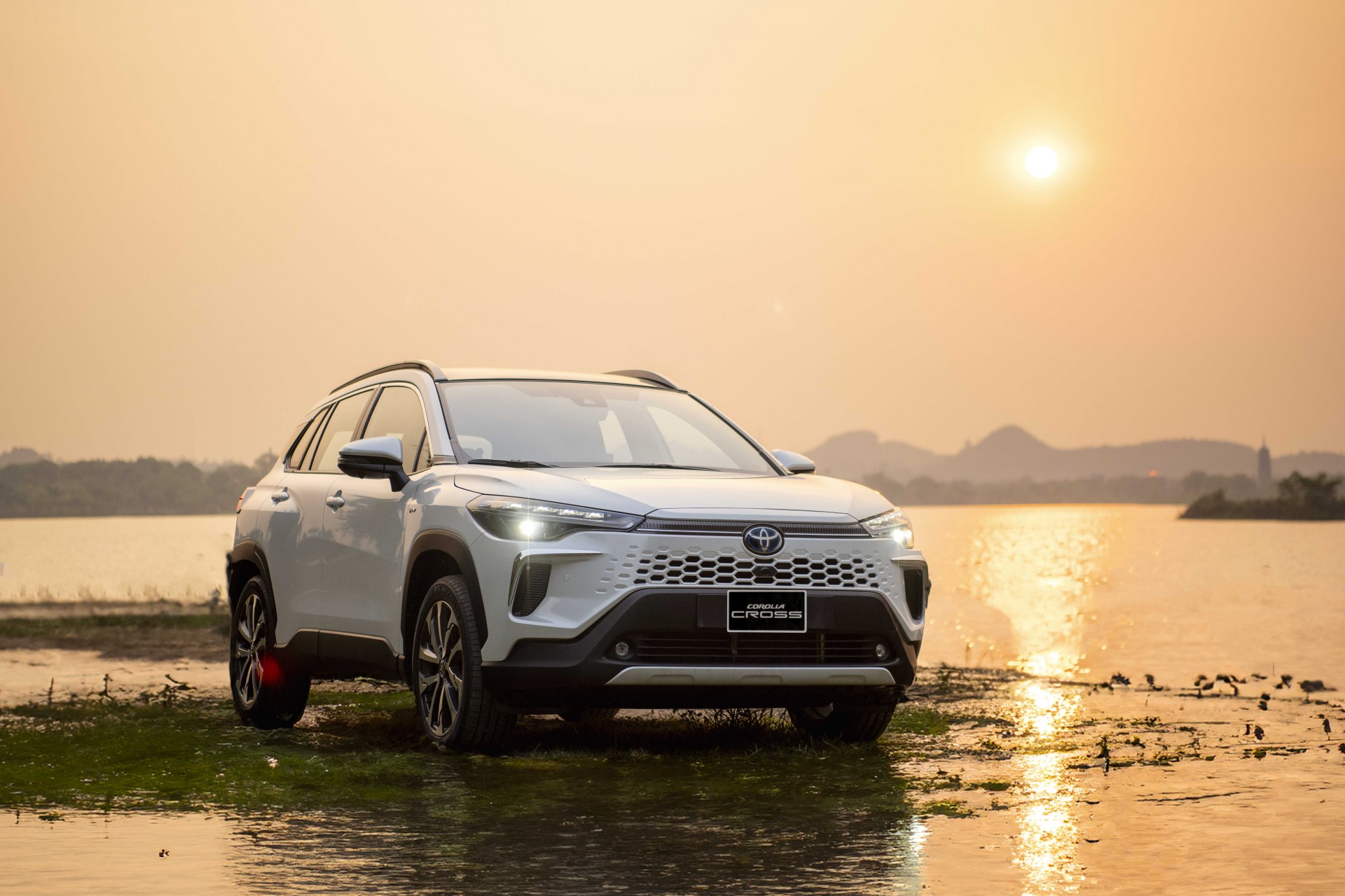 Toyota Corolla Cross 2024 thay đổi ngoại hình nhẹ, giá từ 820 triệu đồng Toyota Corolla Cross 2024 thay đổi ngoại hình nhẹ, giá từ 820 triệu đồng
