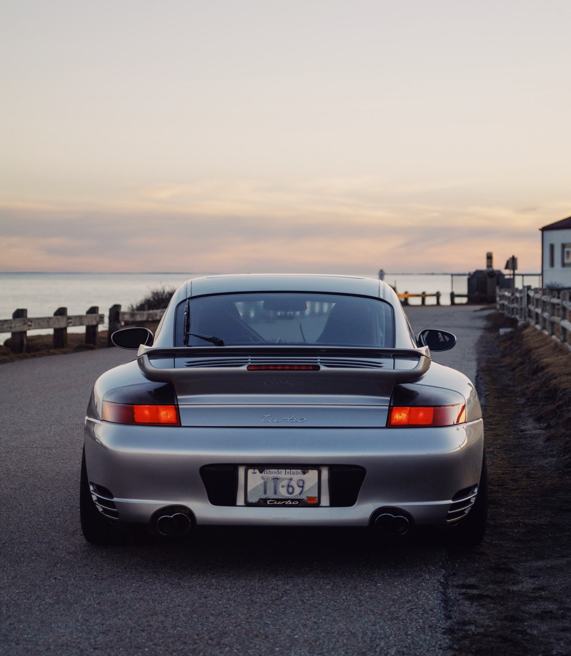 Người đàn ông quyết đồng hành cả đời cùng Porsche 911 Turbo 2003 911