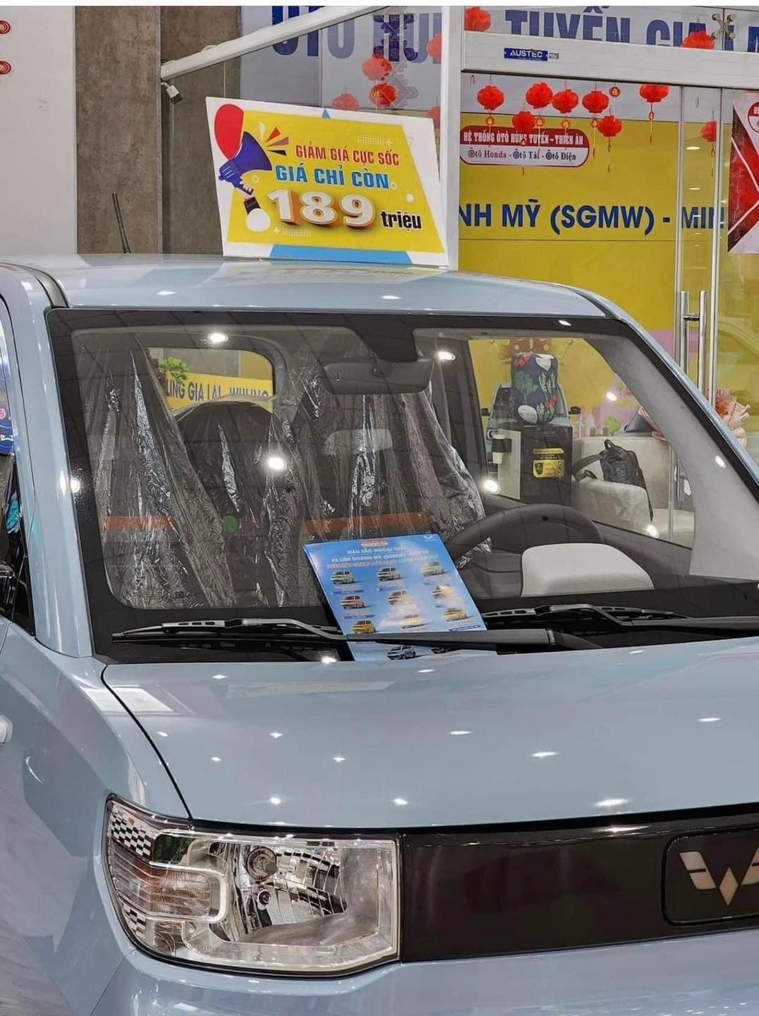 Wuling Hongguang giảm 50 triệu đồng sau khi VinFast VF 3 công bố giá Wuling Hongguang giảm 50 triệu đồng sau khi VinFast VF 3 công bố giá