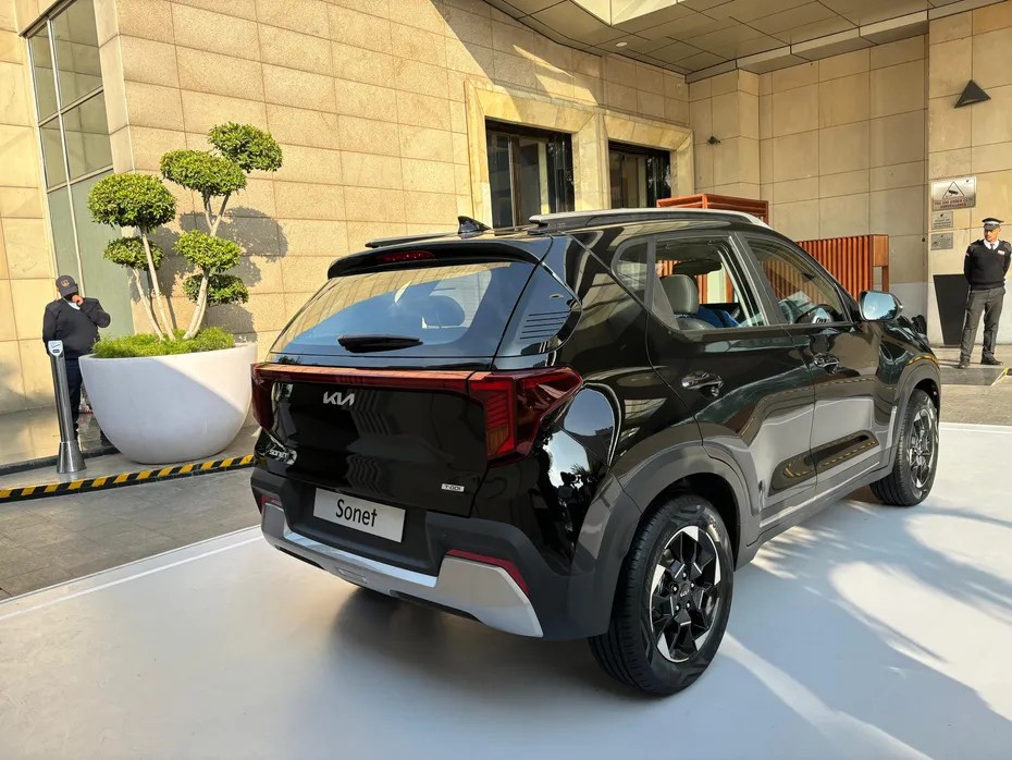 Ngắm Kia Sonet facelift 2024 từ 235 triệu đồng tại Ấn Độ, sắp về Việt Nam Ngắm Kia Sonet facelift 2024 từ 235 triệu đồng tại Ấn Độ, sắp về Việt Nam