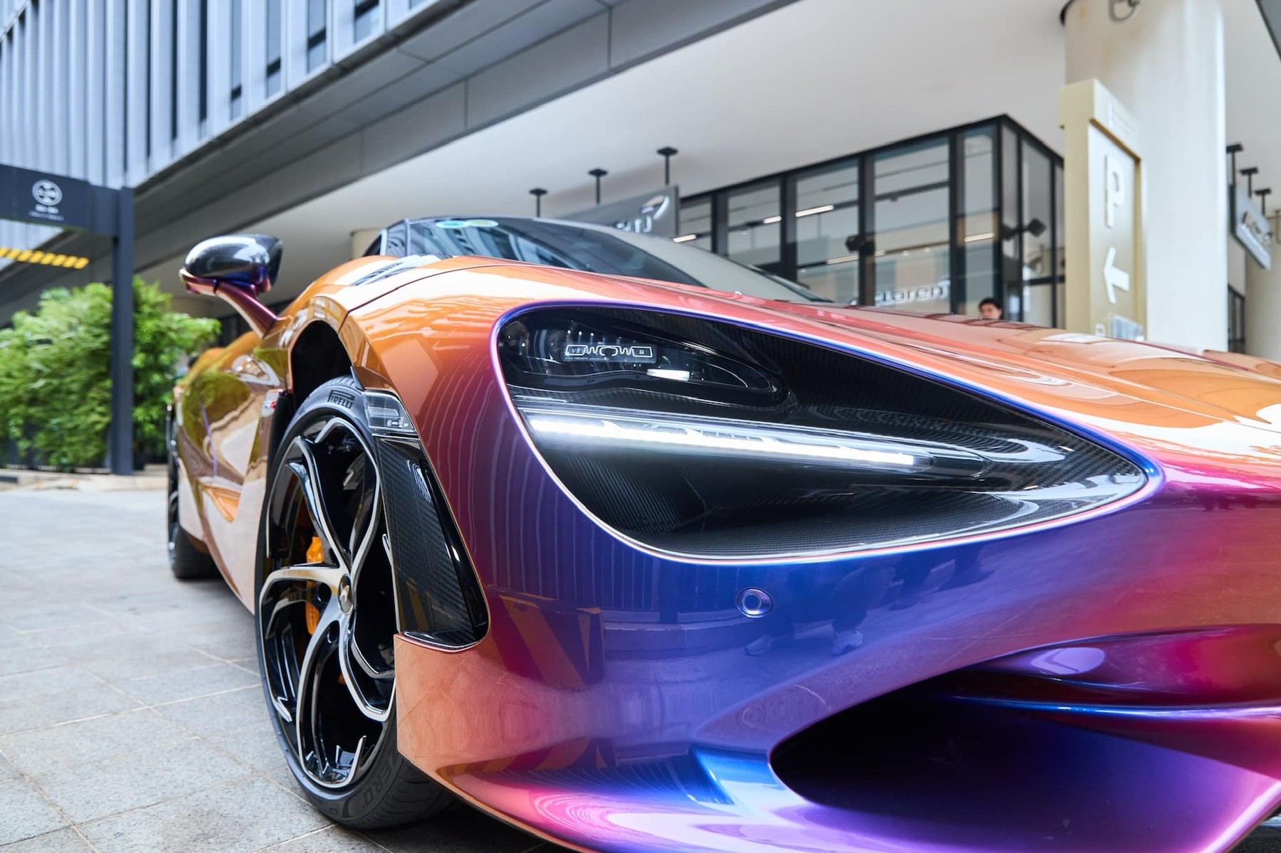 Đại gia Việt tậu McLaren 750S Coupe đầu tiên, biển tứ quý 9 giá hơn 1,5 tỷ đồng Đại gia Việt tậu McLaren 750S Coupe đầu tiên, biển tứ quý 9 giá hơn 1,5 tỷ đồng