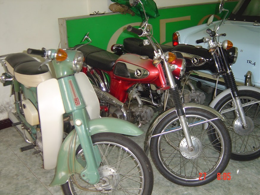 Thú chơi xe cổ của nam Ofer U65 nổi tiếng Sài thành Thú chơi xe cổ của nam Ofer U65 nổi tiếng Sài thành