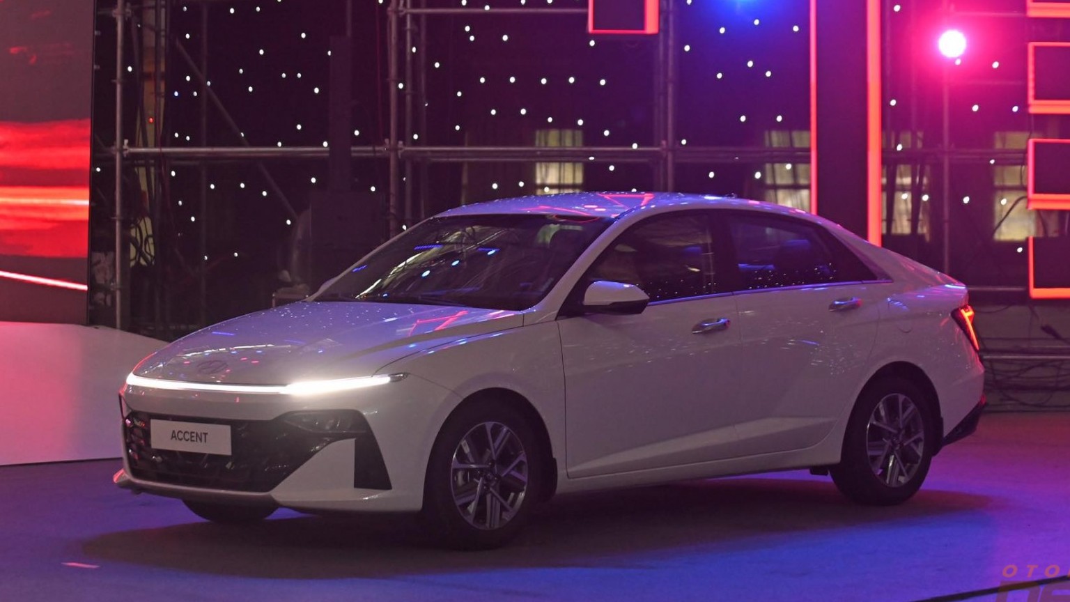 Giá lăn bánh Hyundai Accent 2024 vừa ra mắt
