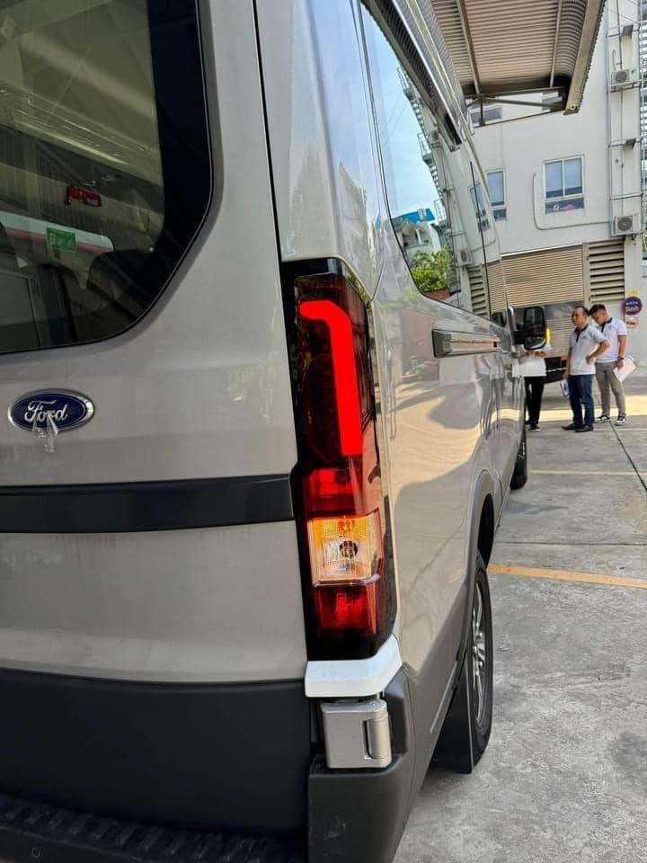 Xem trước ảnh Ford Transit 2024 ra mắt ngày 5/7 tới