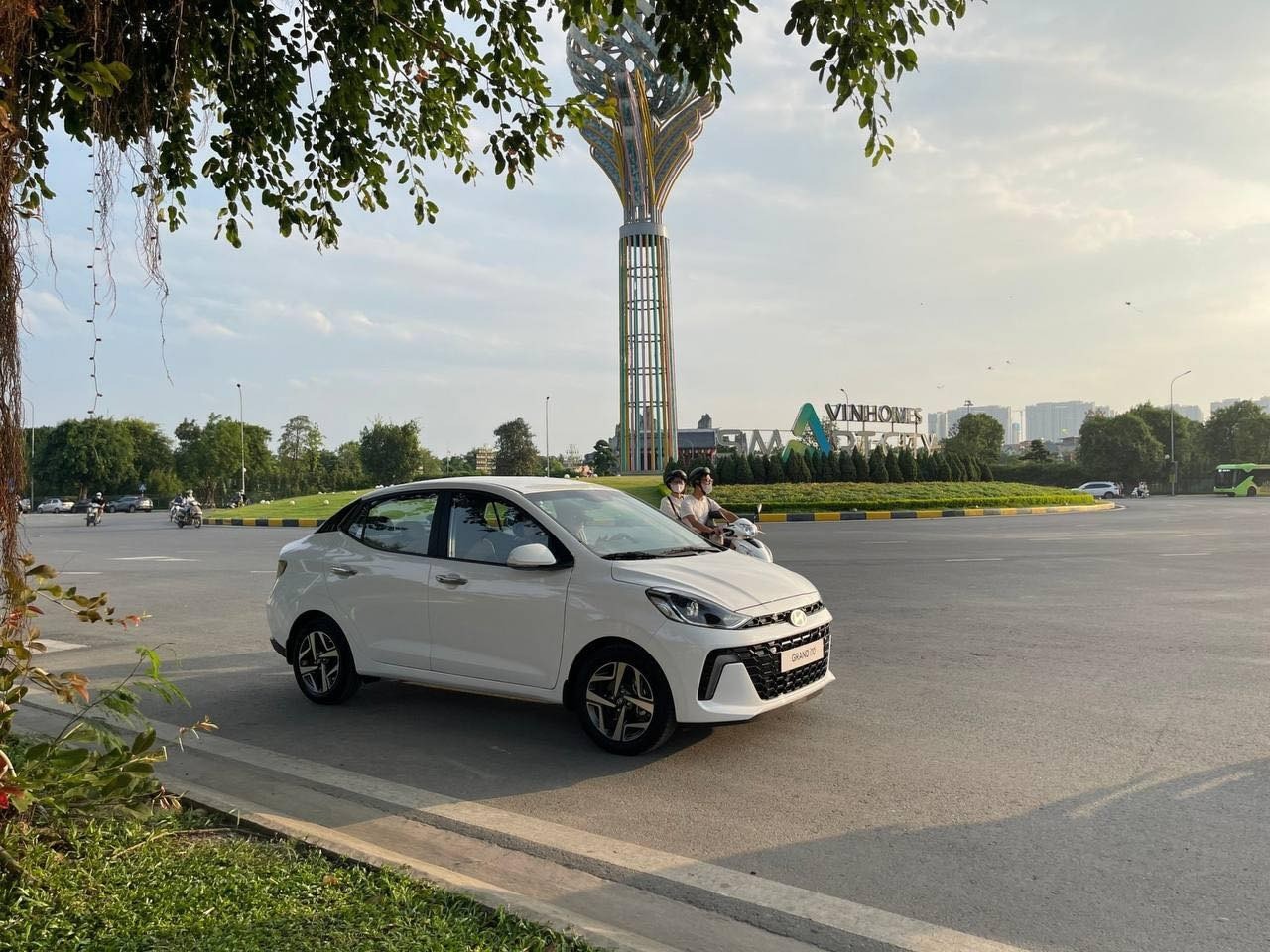 Hyundai Grand i10 Hyundai Grand i10