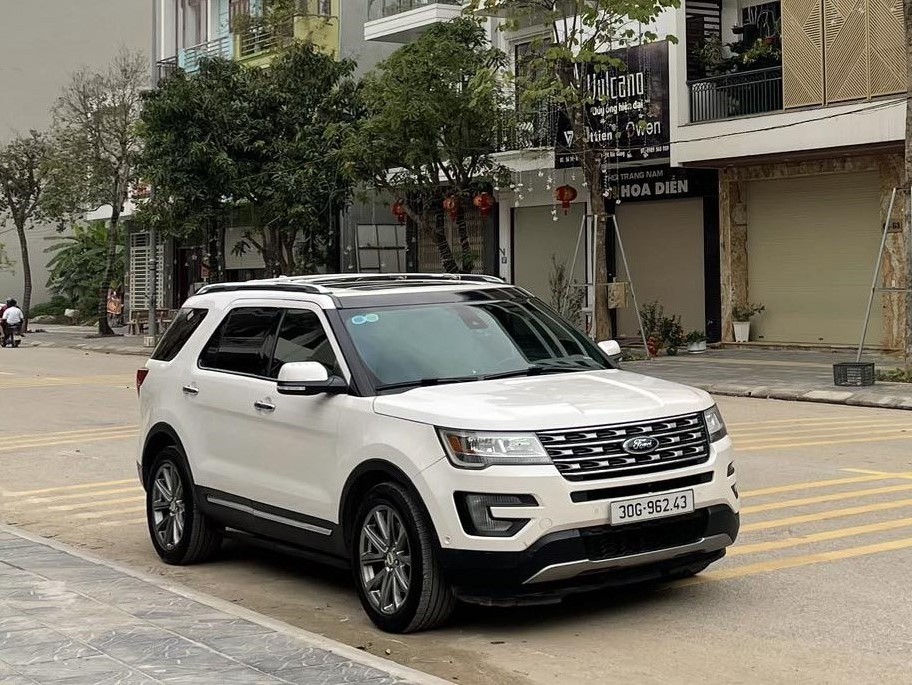 Hành trình mua xe Ford Explorer thú vị của một OFer: Rẻ bằng một nửa xe mới, chỉ 760 triệu đồng Hành trình mua xe Ford Explorer thú vị của một OFer: Rẻ bằng một nửa xe mới, chỉ 760 triệu đồng