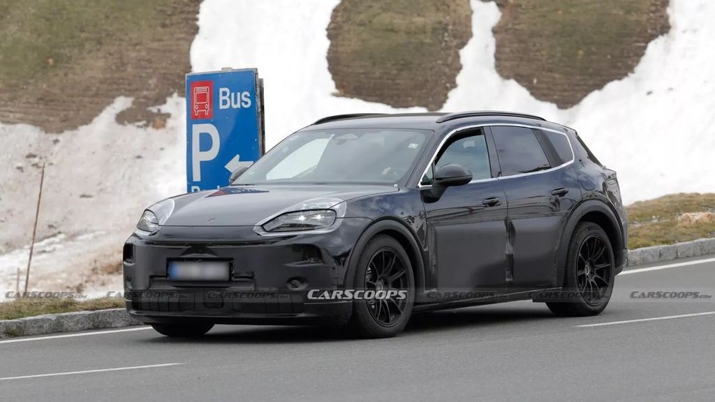 Bắt gặp Porsche Cayenne 2026 EV trên đường thử