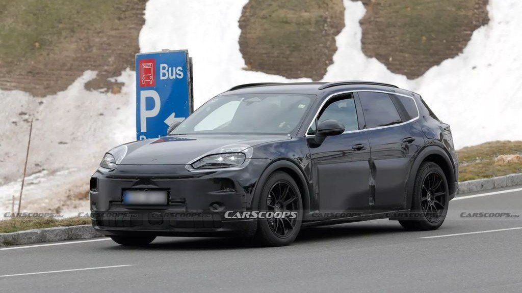Bắt gặp Porsche Cayenne 2026 EV trên đường thử