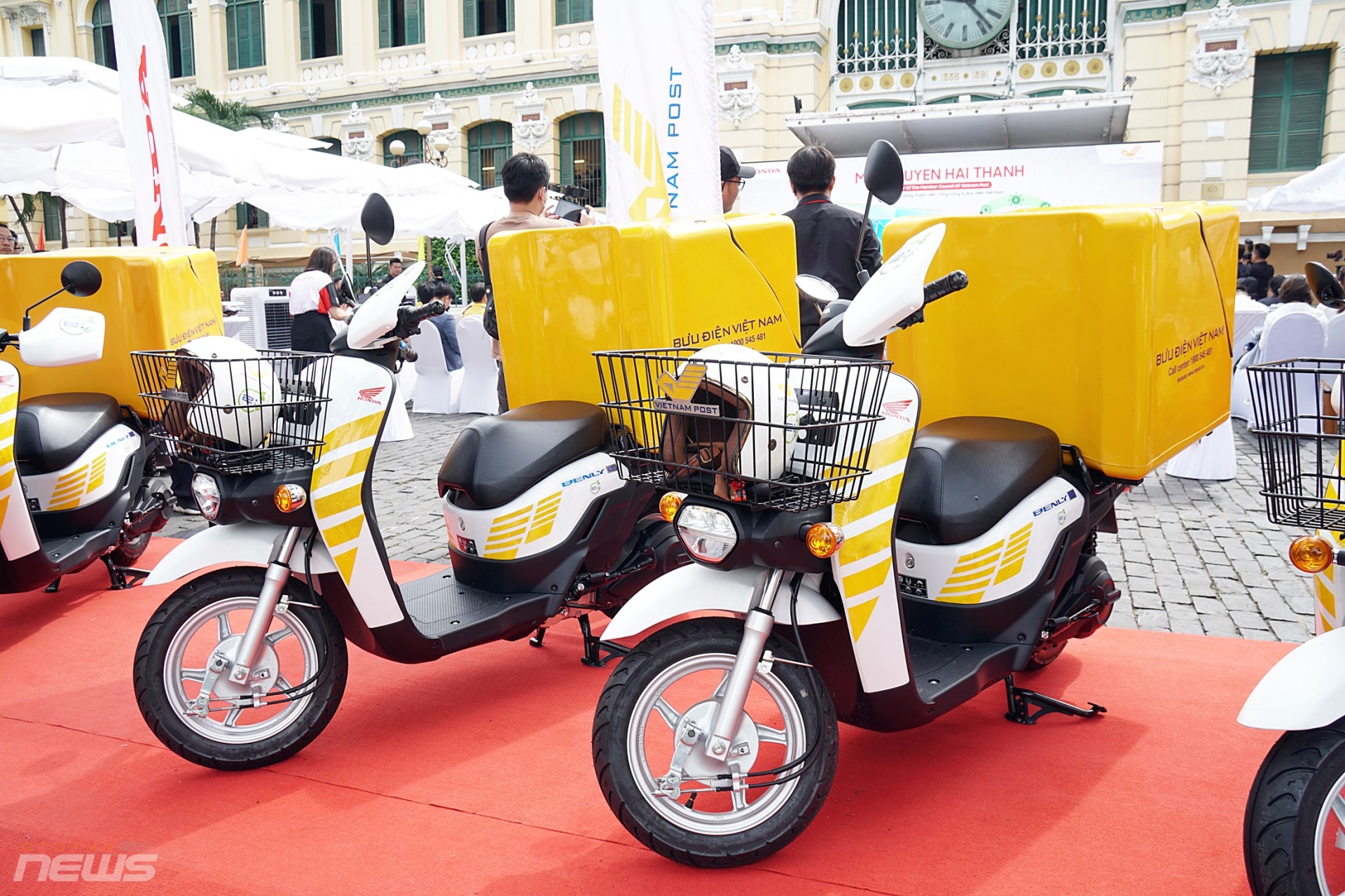 Honda bàn giao thêm 130 xe điện cho Bưu điện Việt Nam Honda bàn giao thêm 130 xe điện cho Bưu điện Việt Nam