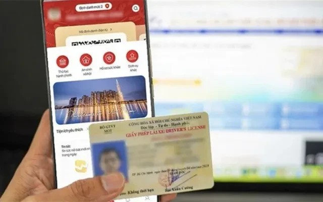 Những trường hợp đầu tiên bị xử phạt, tạm giữ giấy phép lái xe tích hợp trên VNeID Những trường hợp đầu tiên bị xử phạt, tạm giữ giấy phép lái xe tích hợp trên VNeID