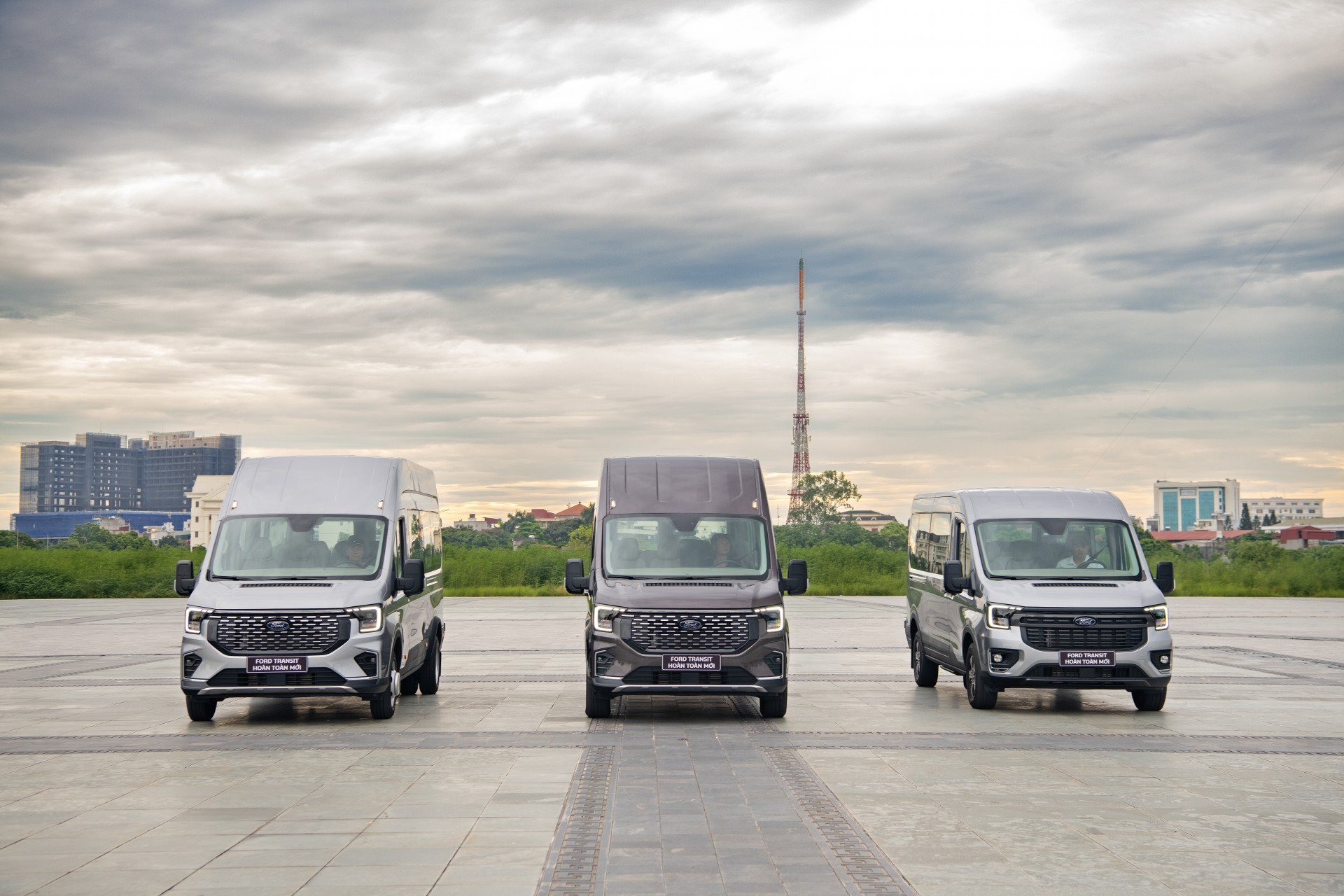 Ford Transit 2024 ra mắt Việt Nam: Giá khởi điểm rẻ nhất phân khúc, thiết kế lột xác, kích thước lớn hơn, công nghệ ngập tràn Ford Transit 2024 ra mắt Việt Nam: Giá khởi điểm rẻ nhất phân khúc, thiết kế lột xác, kích thước lớn hơn, công nghệ ngập tràn