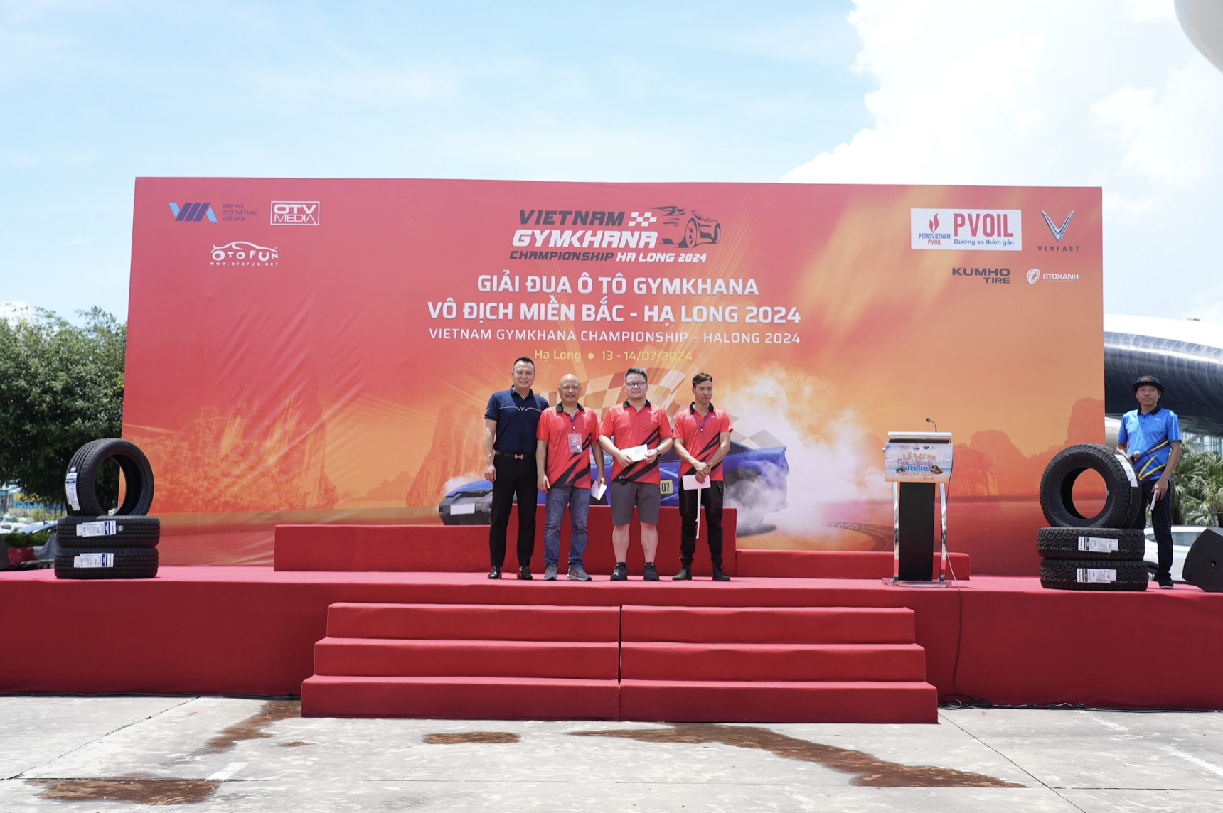 Tìm ra các nhà vô địch Giải đua Ô tô Gymkhana Vô địch Miền Bắc 2024 Tìm ra các nhà vô địch Giải đua Ô tô Gymkhana Vô địch Miền Bắc 2024