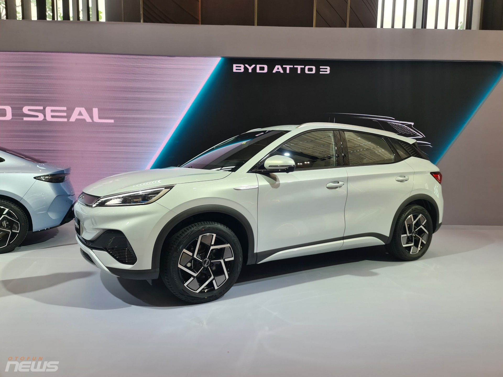 BYD chính thức công bố giá bán ba mẫu xe tại Việt Nam BYD chính thức công bố giá bán ba mẫu xe tại Việt Nam