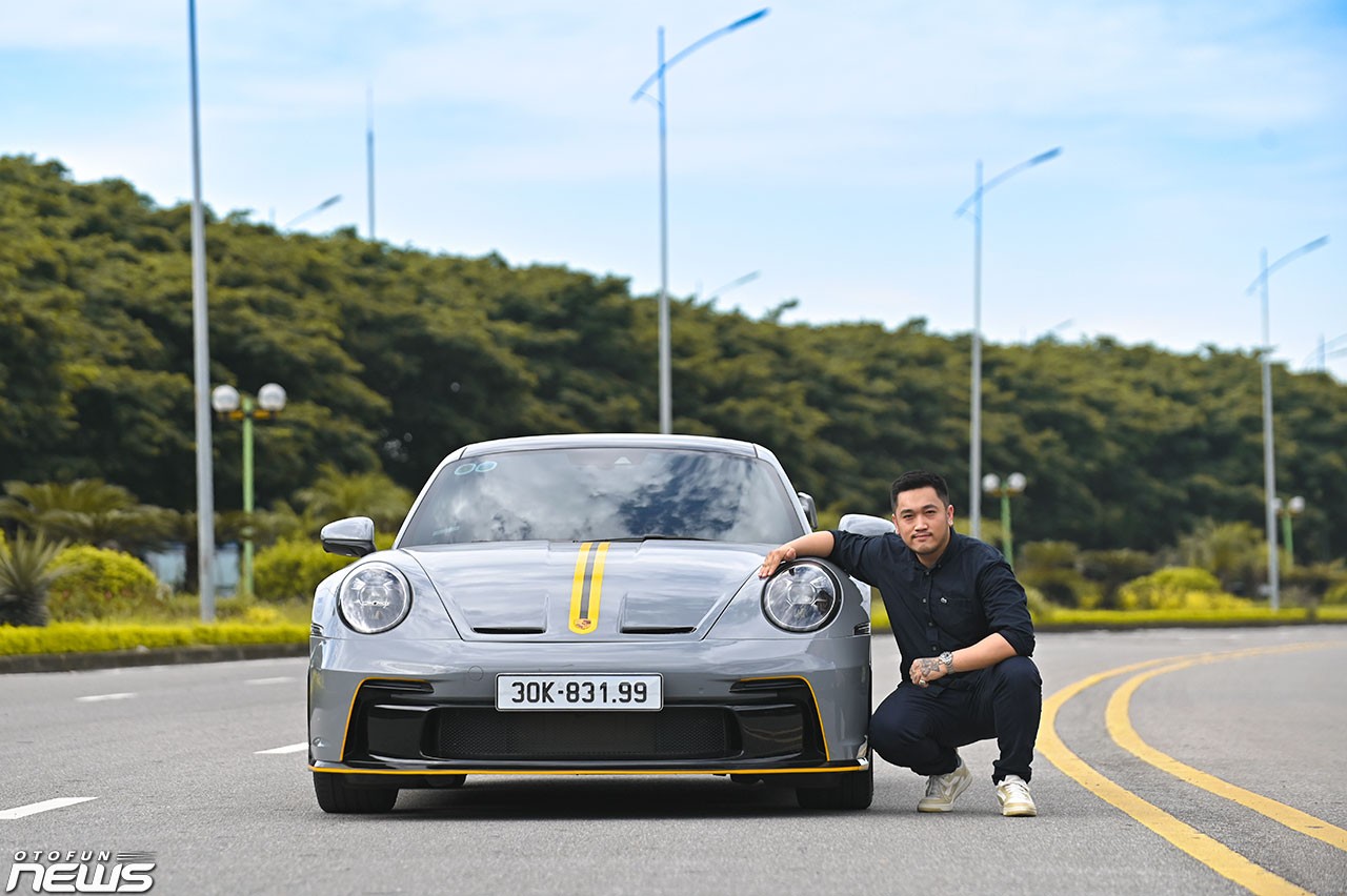 27 tuổi tậu Porsche 911 ngay lần đầu mua ô tô, chủ xe chia sẻ: Xế hộp 12 tỷ thay lời giới thiệu tôi là ai 27 tuổi tậu Porsche 911 ngay lần đầu mua ô tô, chủ xe chia sẻ: Xế hộp 12 tỷ thay lời giới thiệu tôi là ai
